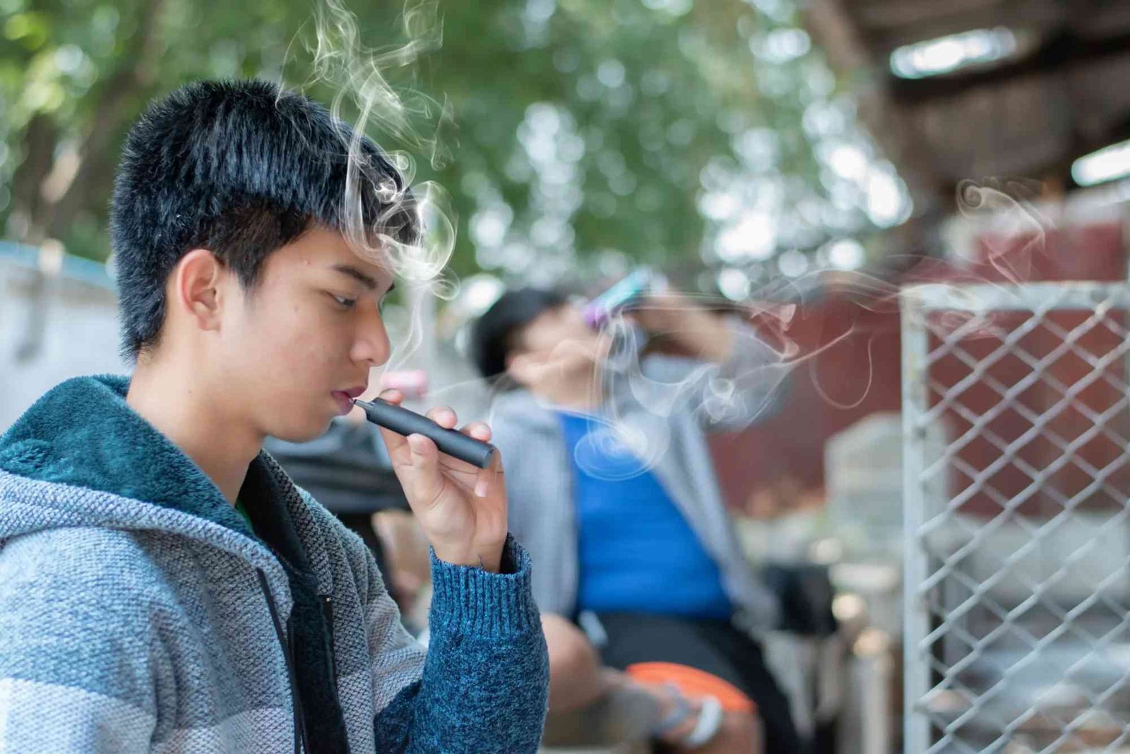 School Vape UAE 2025
