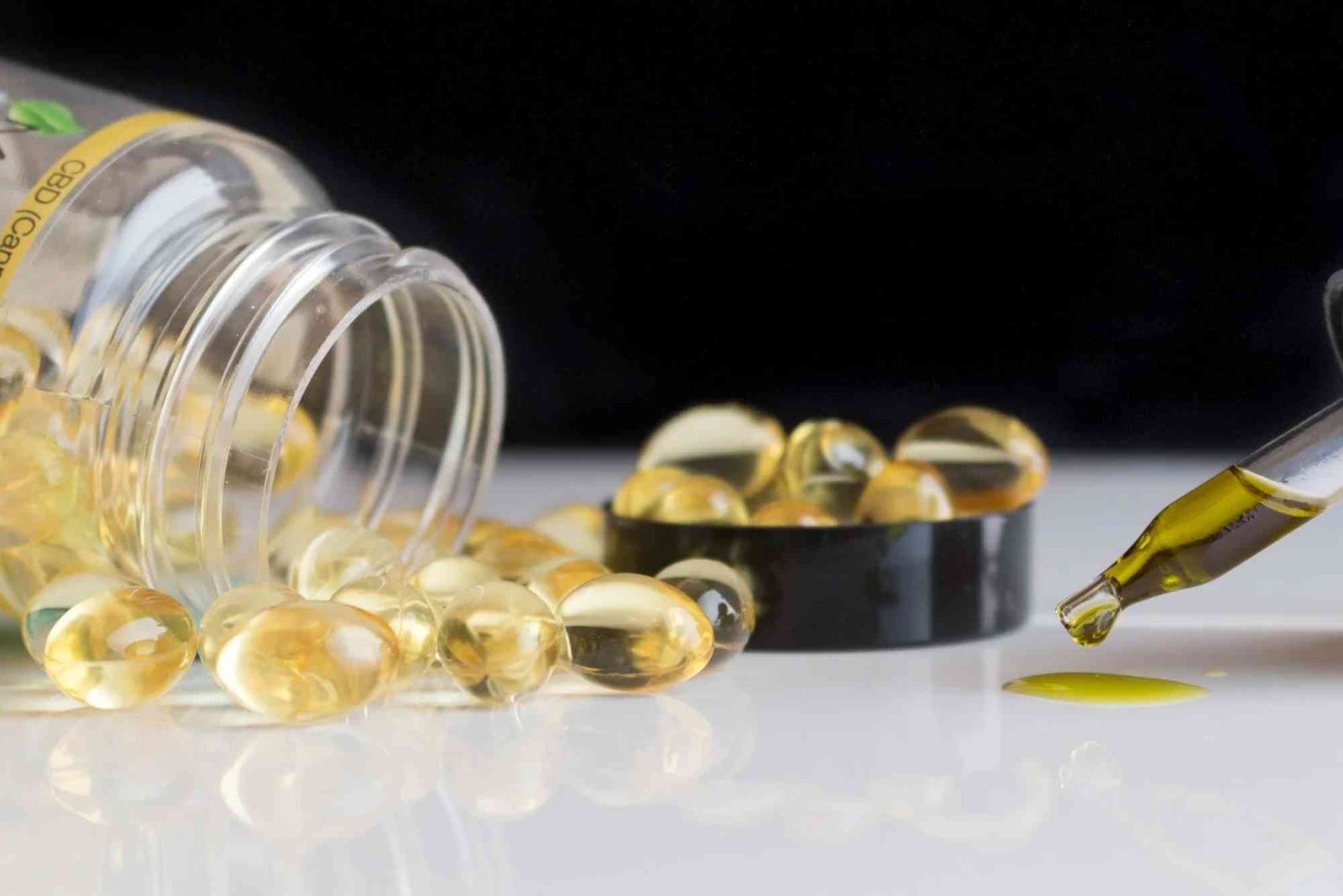 CBD Tinctures vs Capsules